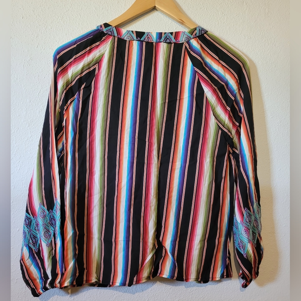 NWOT SAVANNA JANE Women's Small Striped Embroidered V-Neck Tunic Top Shirt Boho - Picture 3 of 11